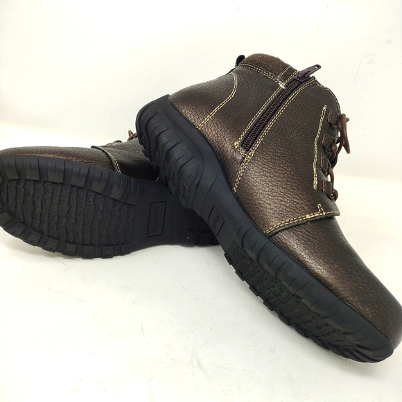 PROPET Delaney Bronze Lace-up Booties - Picture 4 of 8